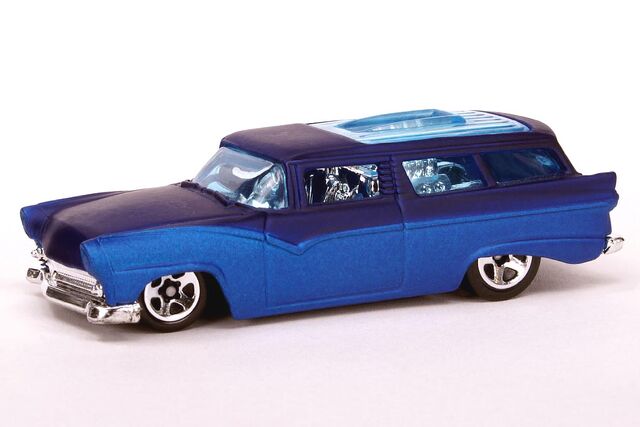 File:8 Crate Flat Blue.jpg