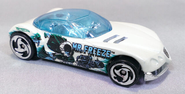 File:GoldenArrowMrFreeze.jpg