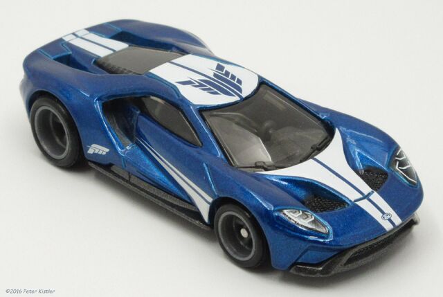 File:17 Ford GT-29914.jpg