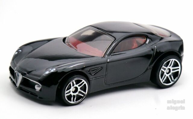 File:Alfa Romeo 8C-2014 029.jpg