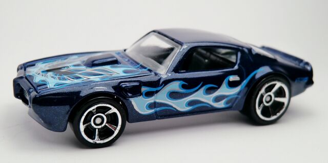 File:'73 Pontiac Firebird-2013 235.jpg