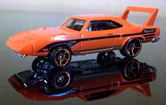 File:PlymouthSuperbird 2013A.jpg