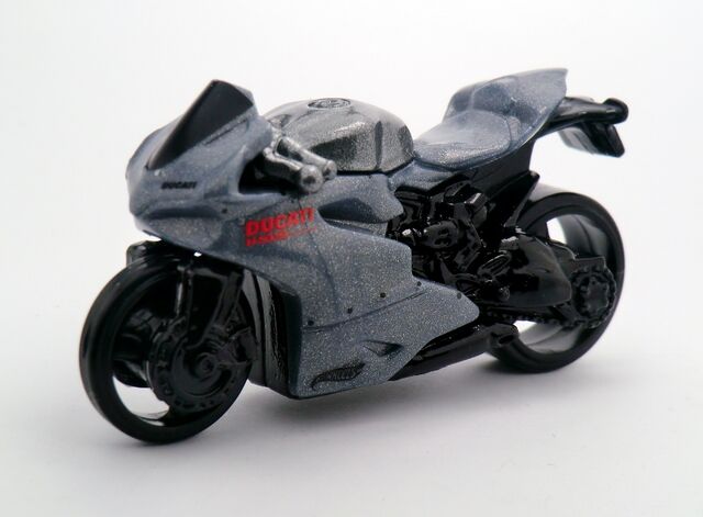 File:Ducati 1199 Panigale-2015 203.jpg