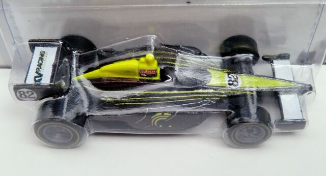 File:IZOD IndyCar Series-2012.W8331.jpg