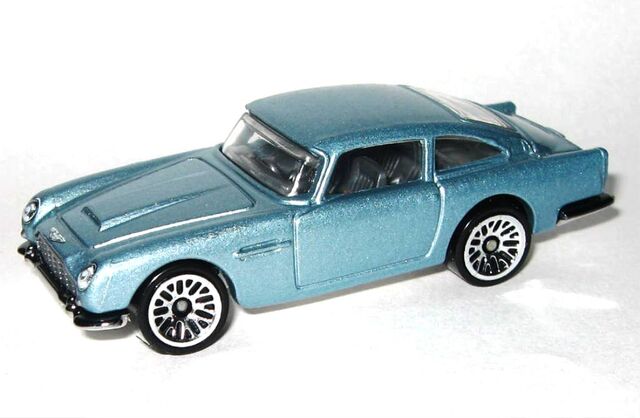 File:HW-2015-245-Aston Martin 1963 DB5-ThenAndNow..jpg