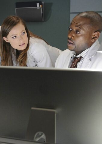 File:Extra-Black-Hole-Photos-house-md-14008858-2560-1740.jpg