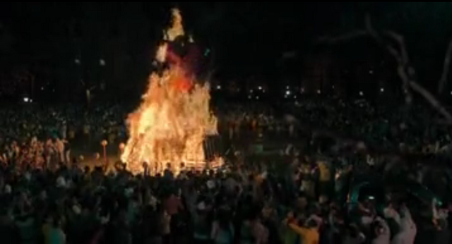 Archivo:Bonfire-night.png