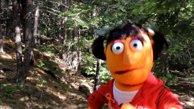 File:Lydia Hikes.png