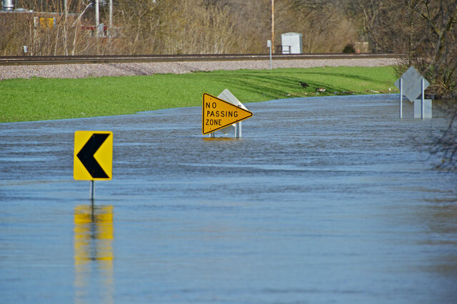 File:Flooding-in-illinois.jpg