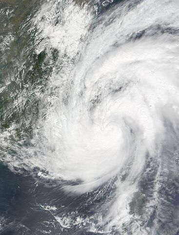 File:Typhoon Lekima 26 sept 2001 0310Z.jpg
