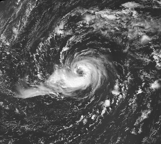 File:Hurricane Vince eye 2005.jpg