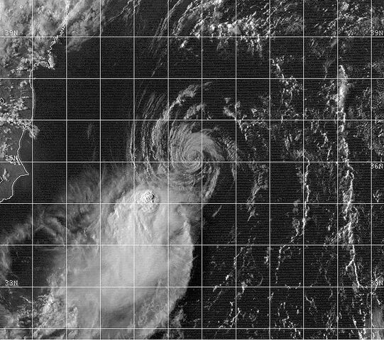 File:Tropical Depression 18W 1999.jpg