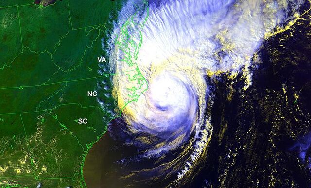 File:Hurricane Dennis (1999).jpg