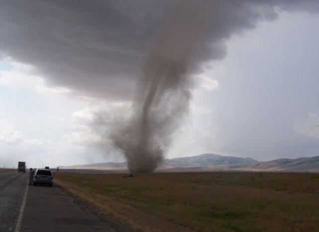 File:Tornado 25.jpg