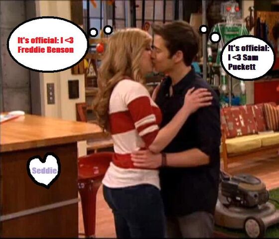 File:Seddie Kiss!.jpg