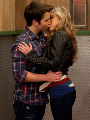 File:Sealed with a kiss.jpg