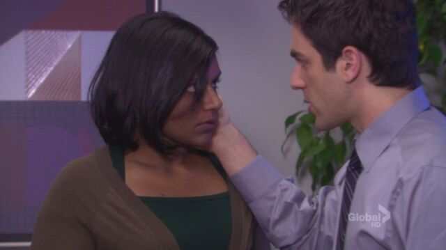 File:Ryan-and-Kelly-the-office-6533820-800-449.jpg