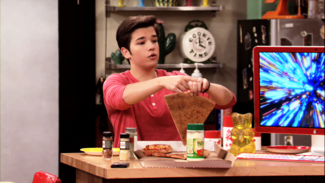 File:IHaI-CreddieScreencaps-01.png
