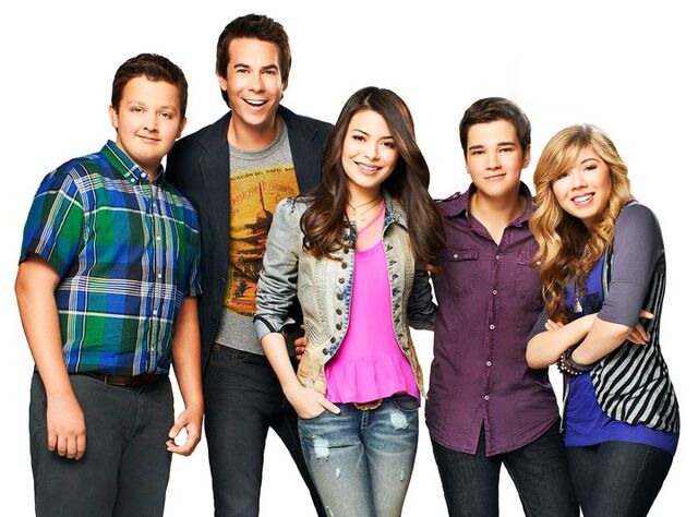 Datei:Icarlycastseason4.jpg