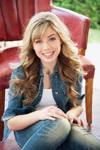 File:Jennettemccurdy4 v p.jpg