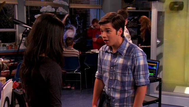 File:ICarly.S04E10.iOMG-HD.480p.Web-DL.x264-mSD.mkv 000808290.jpg