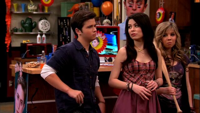 File:ICarly.S04E09.iPity.the.Nevel-HD.480p.WEB-DL.x264-mSD.mkv 000719553.jpg