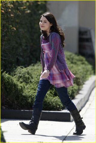 File:Miranda-cosgrove-big-sugar-04.jpg