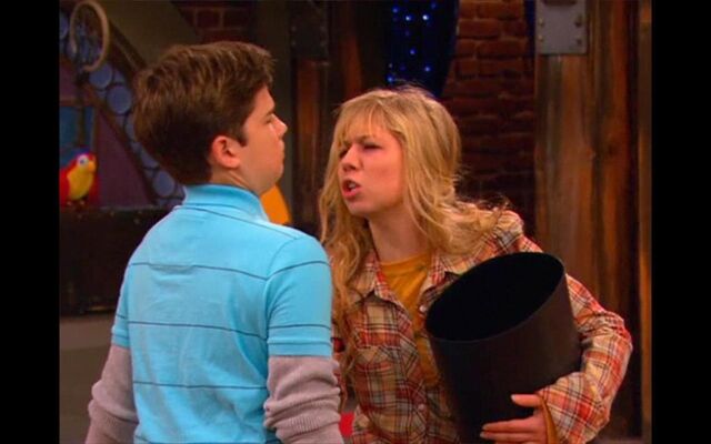 File:IReunite-with-Missy-icarly-6524755-1024-640.jpg