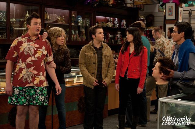 File:IPawnStarsStills034.jpg