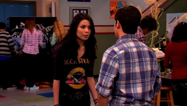 File:ICarly.S04E10.iOMG-HD.480p.Web-DL.x264-mSD.mkv 000943721.jpg