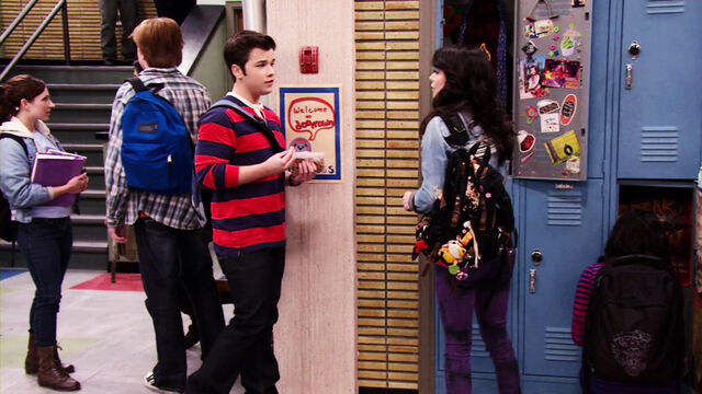 File:IOaR-CreddieScreencaps-17.jpg