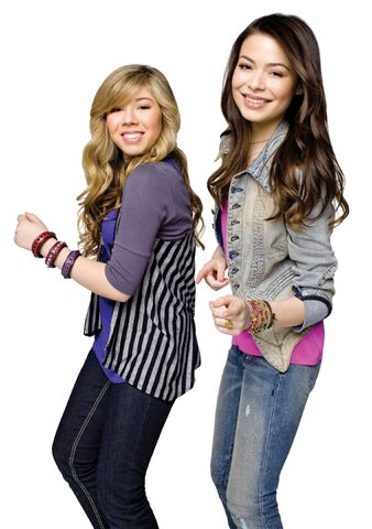 File:Sam Puckett and Carly Shay 02.jpg