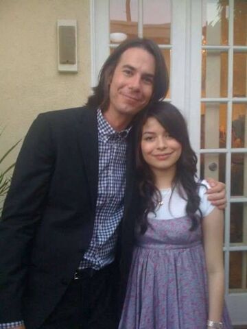 File:Miranda-cosgrove-JT.jpg