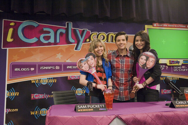 File:400px-Icarly istart 14HR.jpg