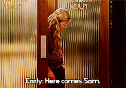 Tumblr ly2x4629921qhx5vso1 250.gif