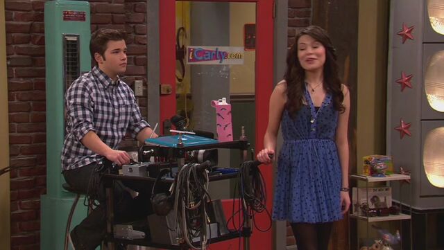 File:ICarly.S06E02.iGo.One.Direction.480p.WEB-DL.x264-mSD-21-29-28-.jpg