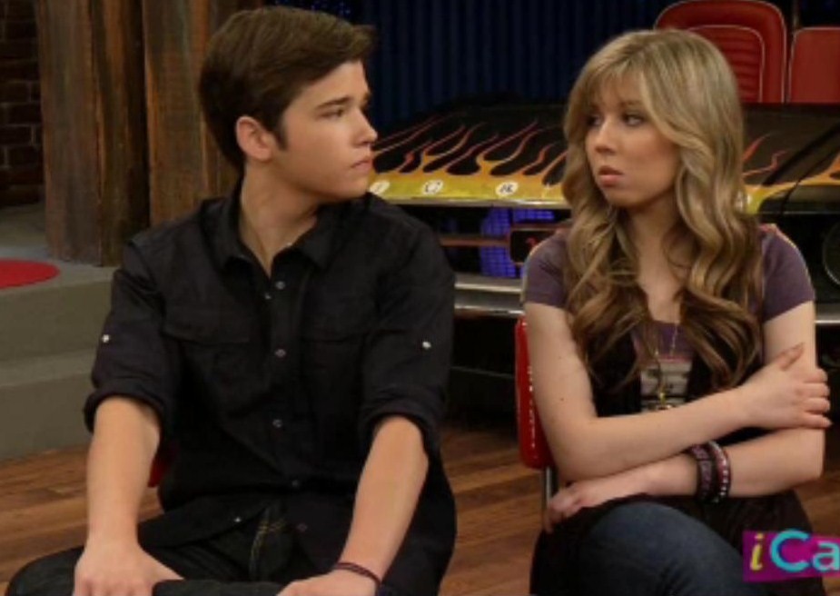 Carly And Freddie Having Sex