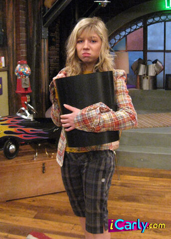 File:I-reunite-with-missy-icarly-6793053-375-524.jpg