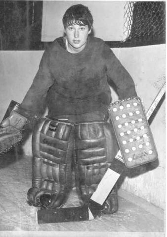 File:Gal Goalie 1.jpg