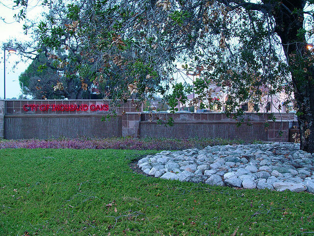 File:Thousand Oaks, California.jpg