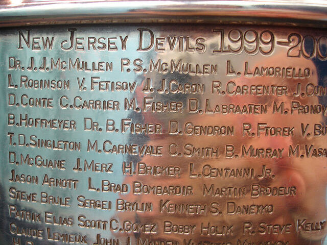 File:StanleyCupDevs1999-00Engraved.jpg