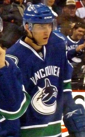 File:Chris Tanev 03-2011.jpg