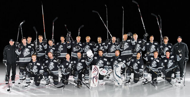 File:11-12TomSabIceTig.jpg
