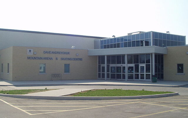 File:Mountain Arena.jpg