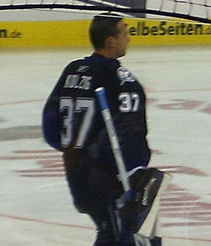File:Olaf Kölzig Tampa Bay Jersey.jpg