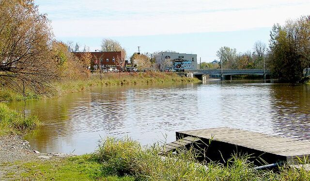 File:Chesterville.jpg