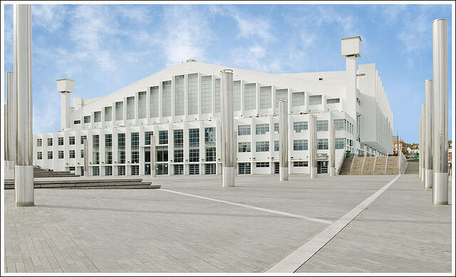 File:Wembley Arena.jpg