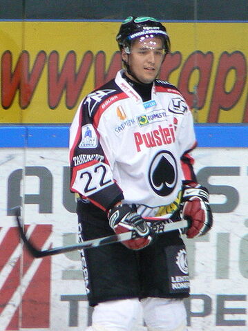 File:Kuparinen Matti Ässät 2009 1.jpg