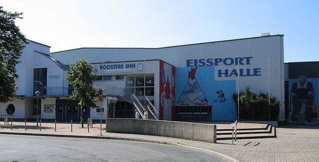 File:Iserlohn-Eissporthalle1-Asio.jpg