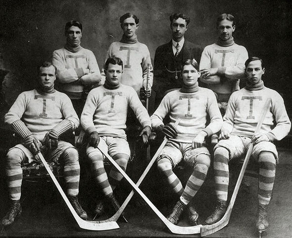 File:Torontopros.jpg